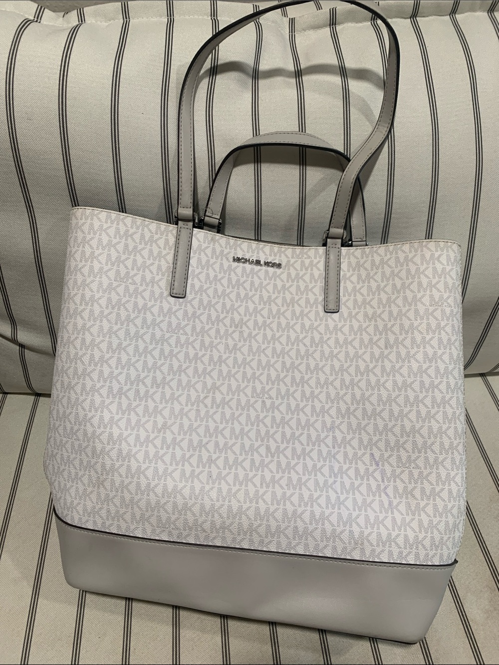 Michael Kors White and Light Gray MK Signature Tote